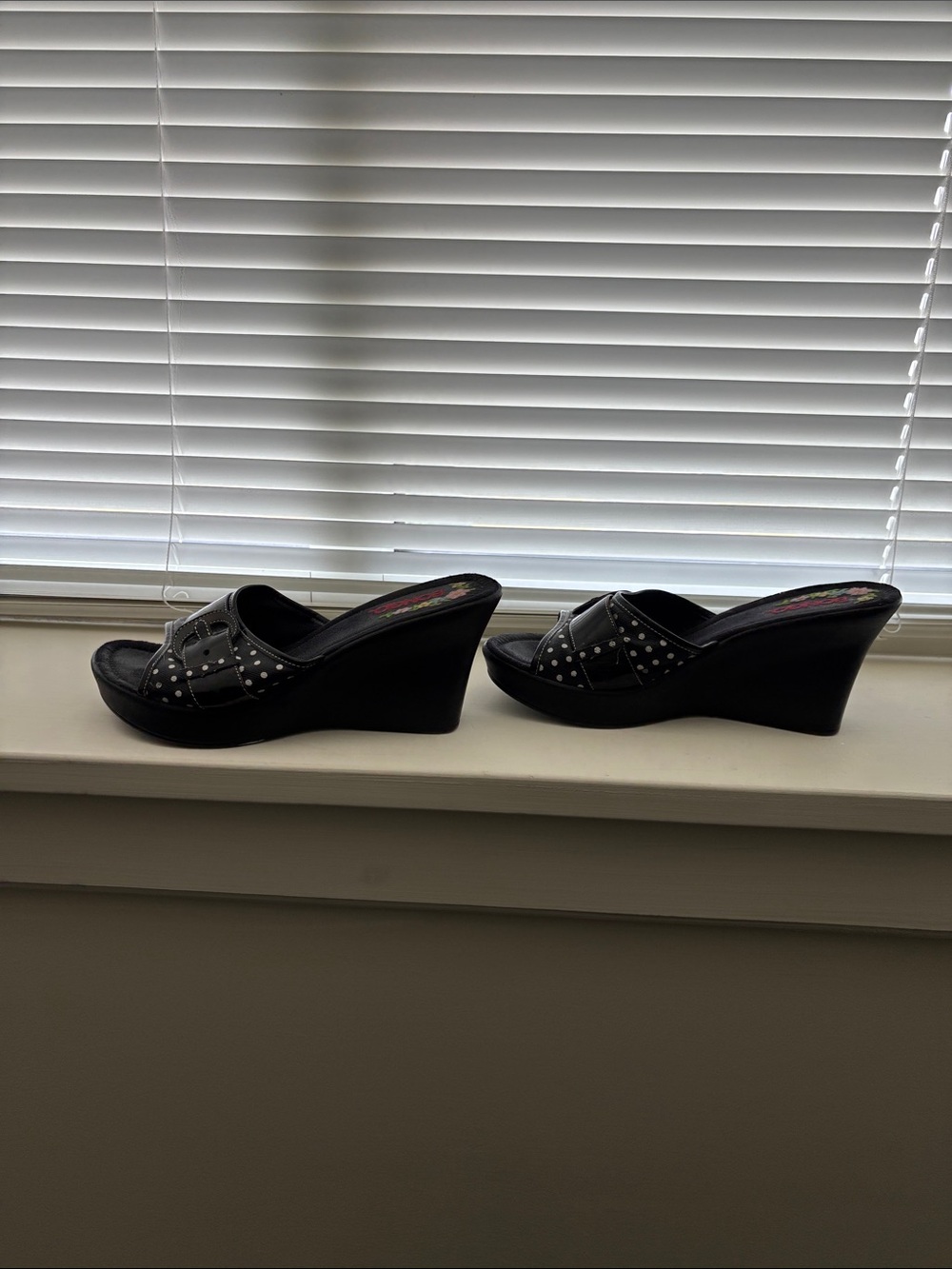 BONGO Black Studded Wedge Slide Sandals